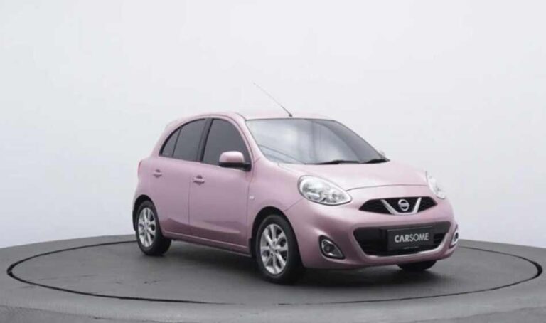 Perbedaan Nissan March XS dan L